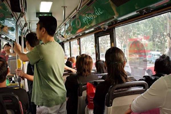  Max Talent Player Kim Hyukjin in a bus