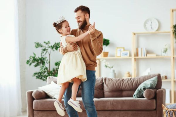 My Dad Is the Galaxy's Prince Charming Novel