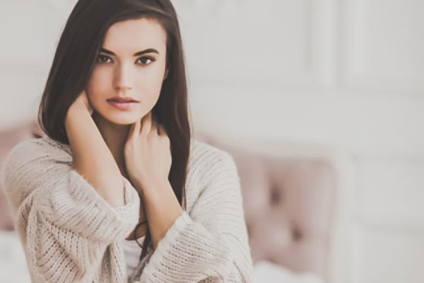 A Stolen Kiss from the CEO: Ariella