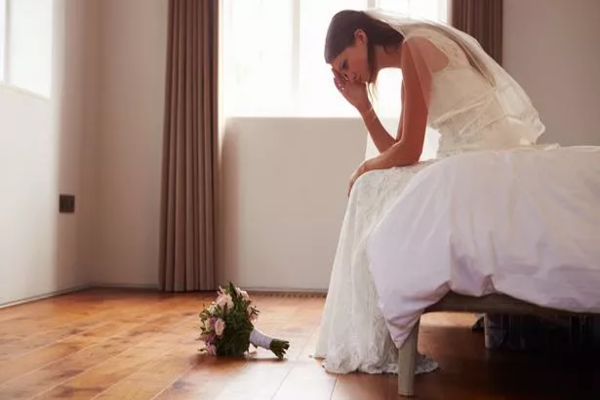 Cynthia in Distress in My Sleeping Beauty Husband