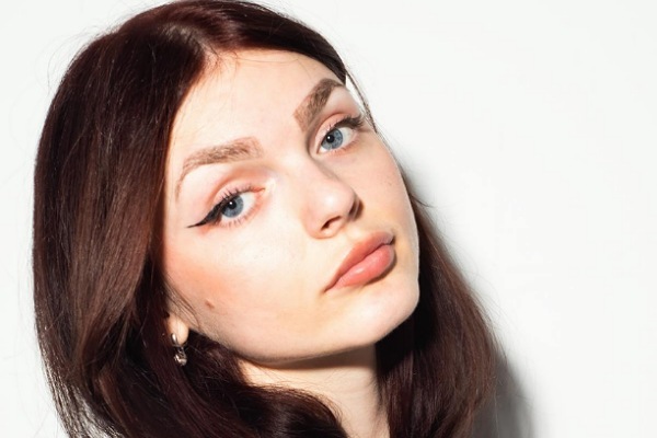 She Accepted Divorce, He Panicked Novel Characters 