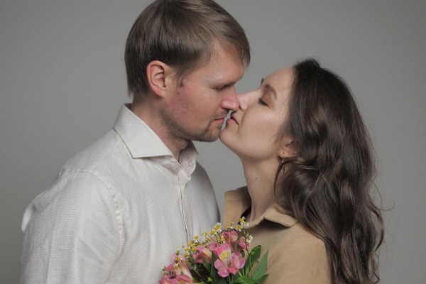 She Accepted Divorce, He Panicked Book Summary 